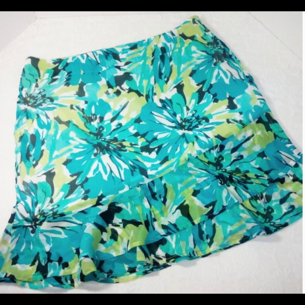 Like New Cato-Chiffon Floral Lined Skirt